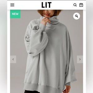 LIT Oversized Turtleneck Sweatshirt